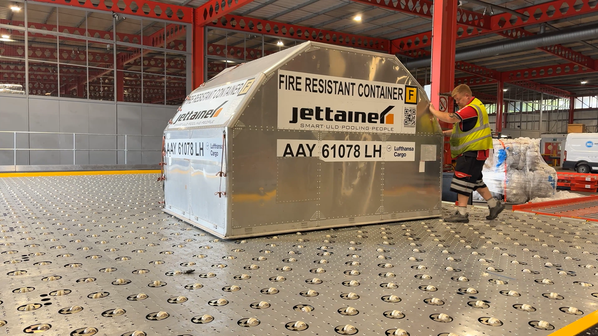 Castor Deck | Safely Move Aircraft Pallets Around Your Warehouse