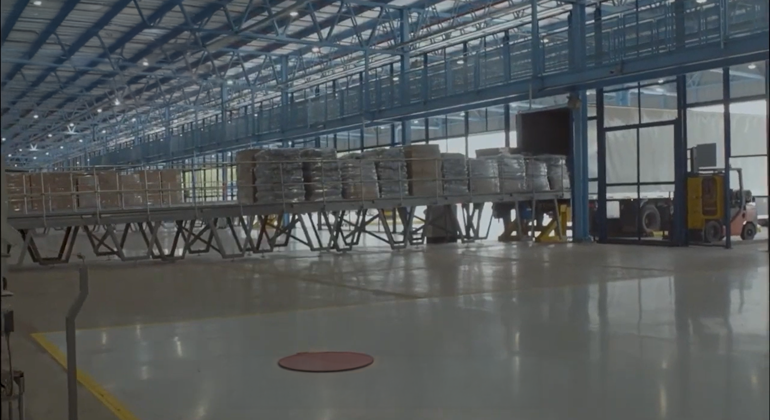 YPE X Joloda Hydraoll Automated Loading Slipchain 4