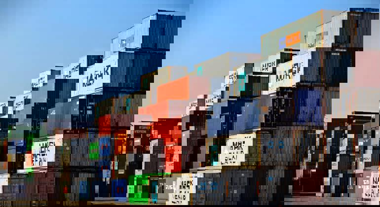 Container (13)