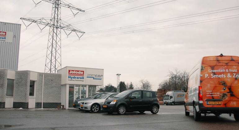 Van 1