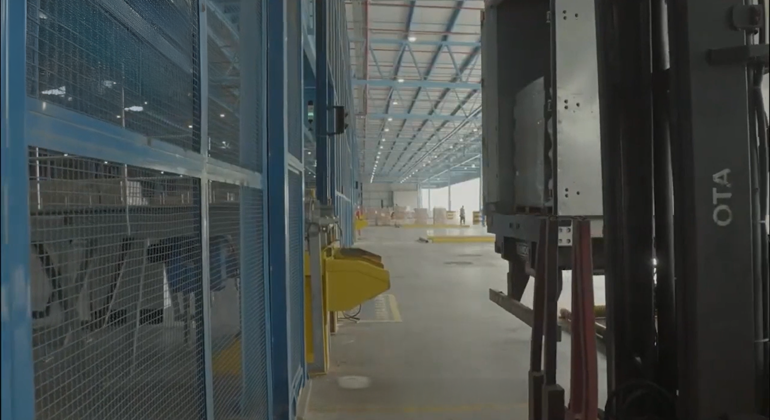 YPE X Joloda Hydraoll Automated Loading Slipchain 2