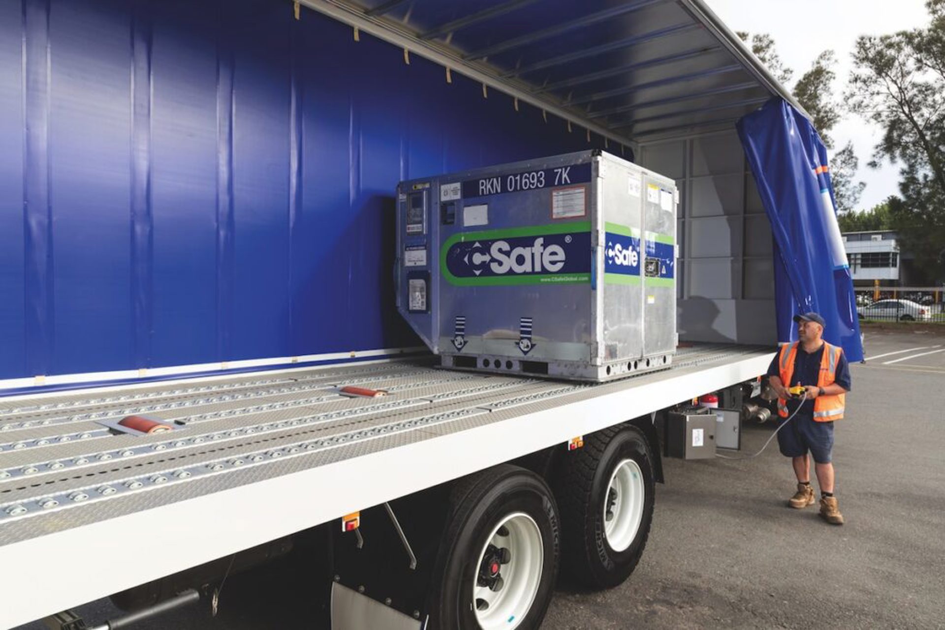 PCR Rollerbed Isuzu Wymap Curtainsider