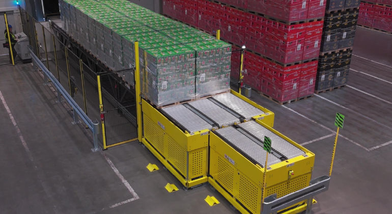 MF Palletised Beverage Unloading 5