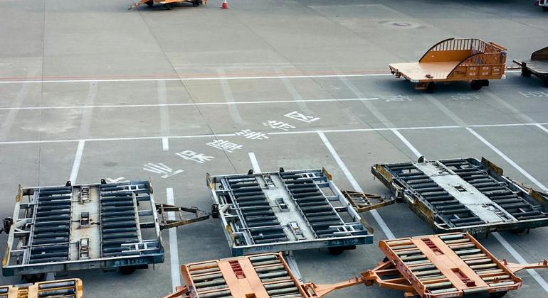 Slave Pallets