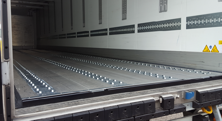 Modular Rollerbed System MK24 In Reefer Trailer