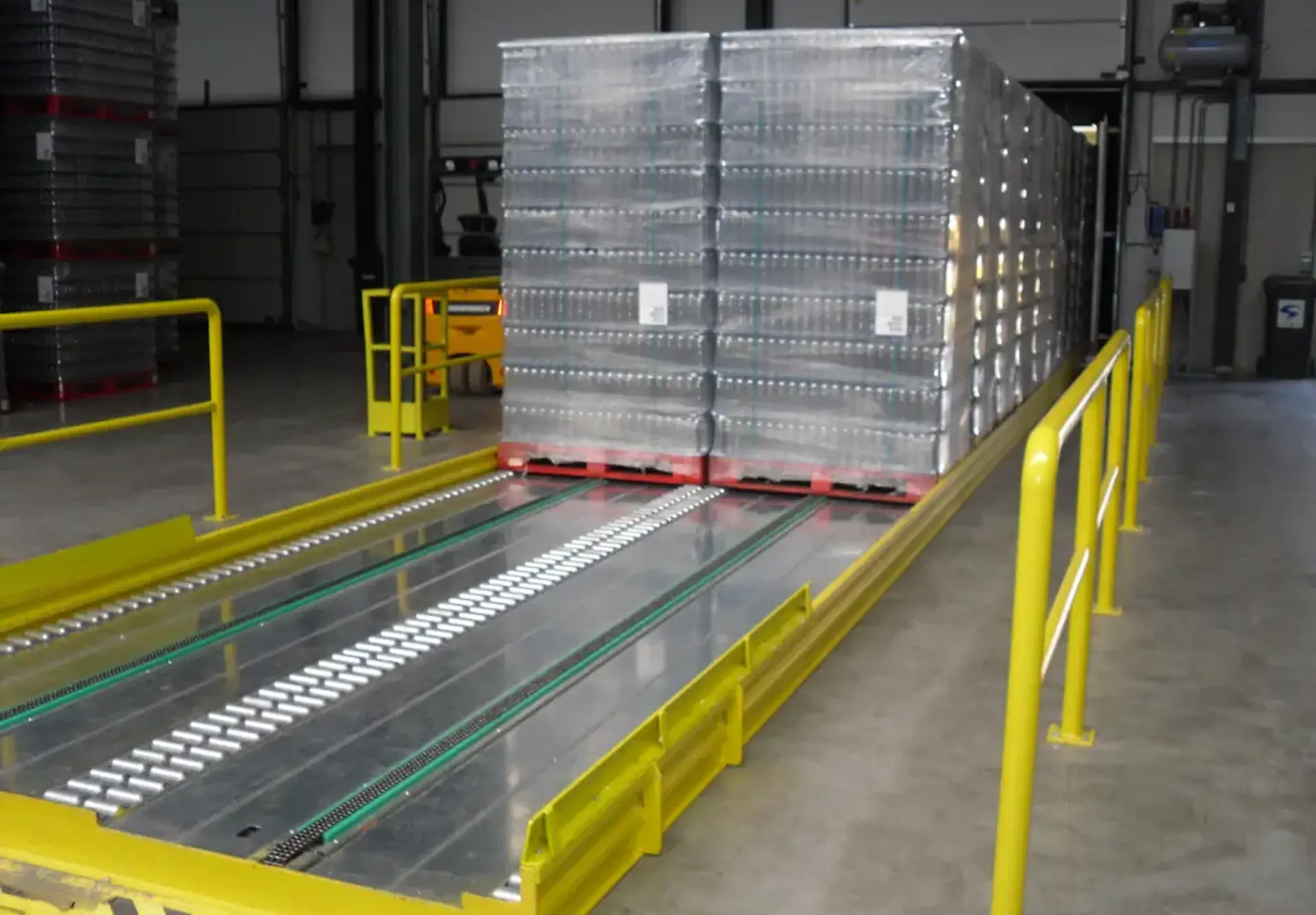Slipchain, Pallets, Loading Bay