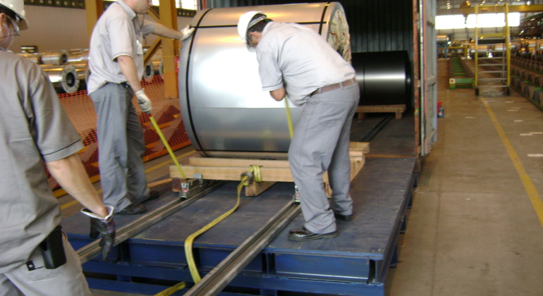 Metal Container Load Loading Solutions for Container & Ports | Safe Container Loading