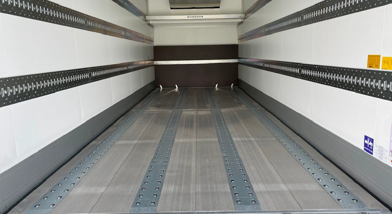 Modular Rollerbed System MK24 In Reefer Trailer 5